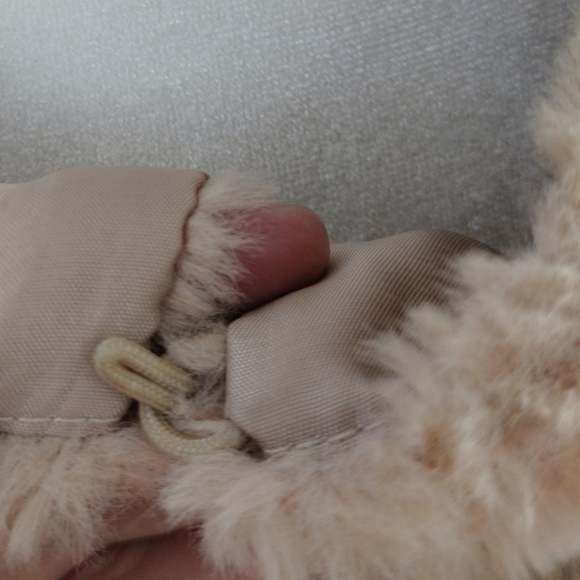 Chelsea & Violet Women's Cream Teddy Jacket - Picture 4 of 8